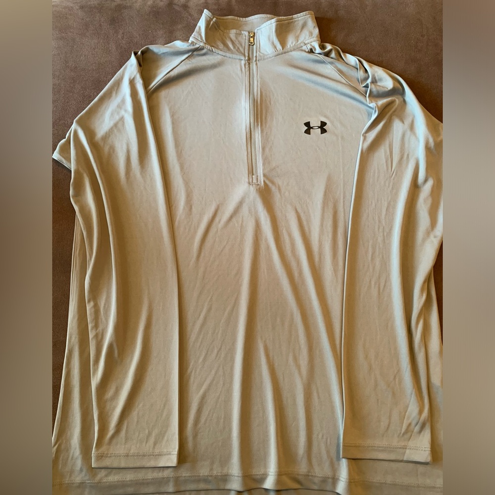 Under Armour, mens XL, light weight 1/4 zip. Smoke free home. Great condition!